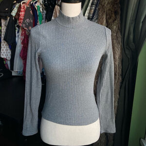 Women's Gap Top, Small Petite, Grey